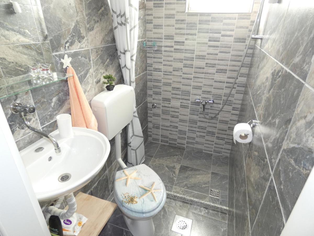 Holiday House Sia Jasenice  Luaran gambar